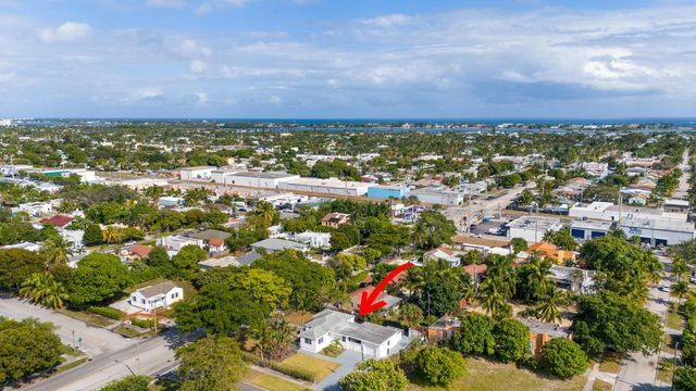 640 Forest Hill Boulevard, West Palm Beach, FL 33405
