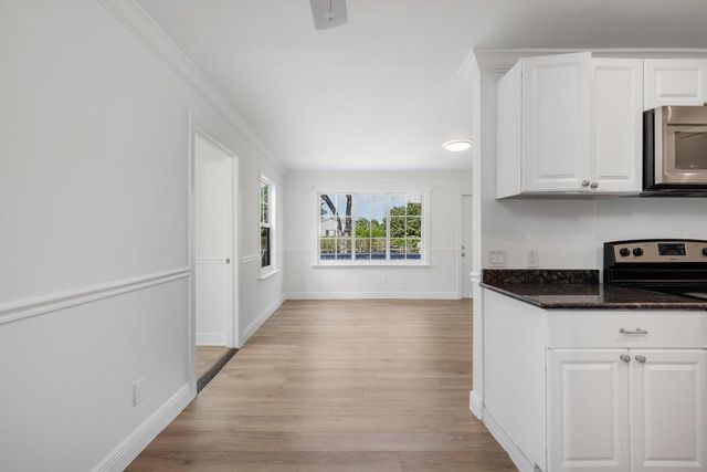 640 Forest Hill Boulevard, West Palm Beach, FL 33405