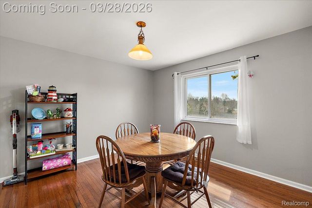 6210 Tripp Road, Groveland Township, MI 48442