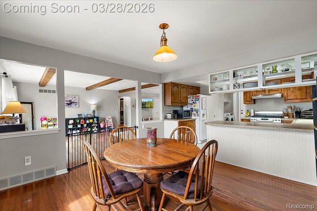 6210 Tripp Road, Groveland Township, MI 48442