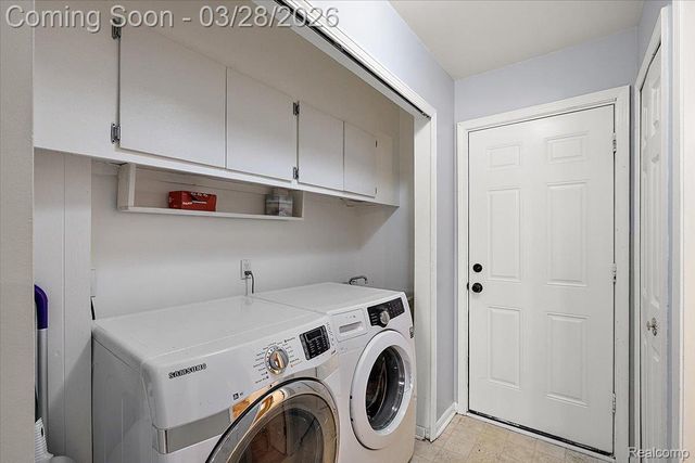 6210 Tripp Road, Groveland Township, MI 48442