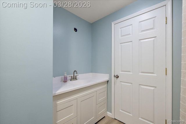 6210 Tripp Road, Groveland Township, MI 48442