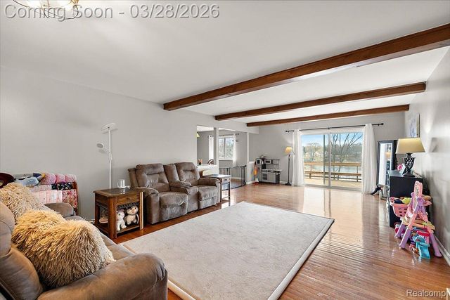 6210 Tripp Road, Groveland Township, MI 48442