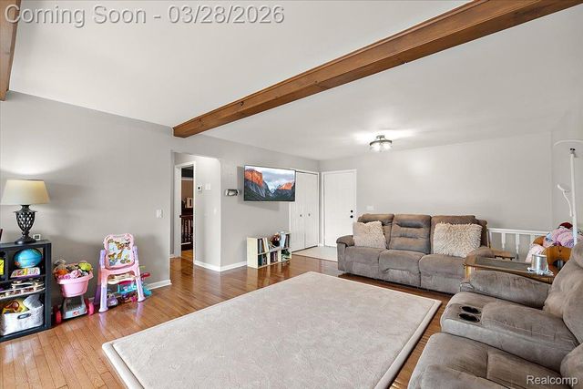 6210 Tripp Road, Groveland Township, MI 48442