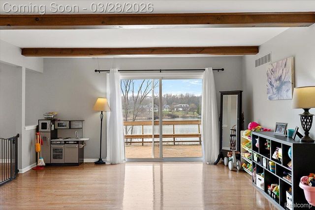 6210 Tripp Road, Groveland Township, MI 48442