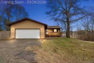 6210 Tripp Road, Groveland Township, MI 48442