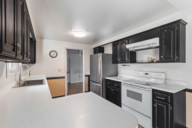 1110 SW Juniper Drive, Grants Pass, OR 97526