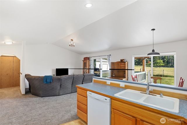 8008 188th Avenue SW, Rochester, WA 98579