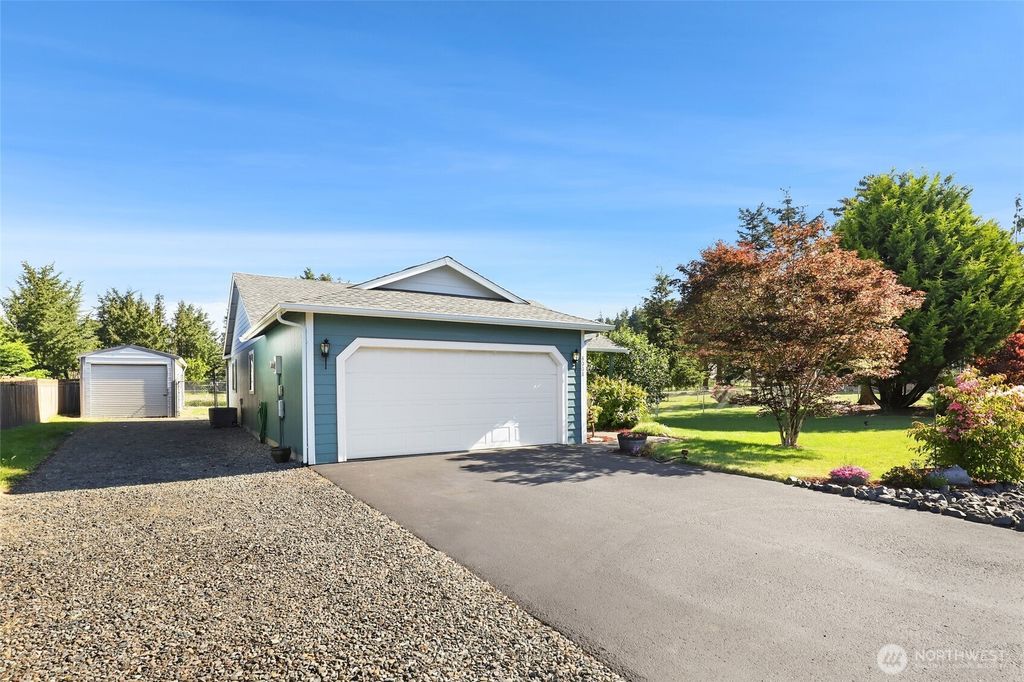 8008 188th Avenue SW, Rochester, WA 98579