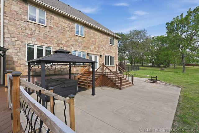 73845 S 328 Way, Wagoner, OK 74467