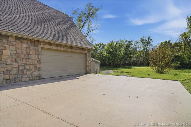 73845 S 328 Way, Wagoner, OK 74467