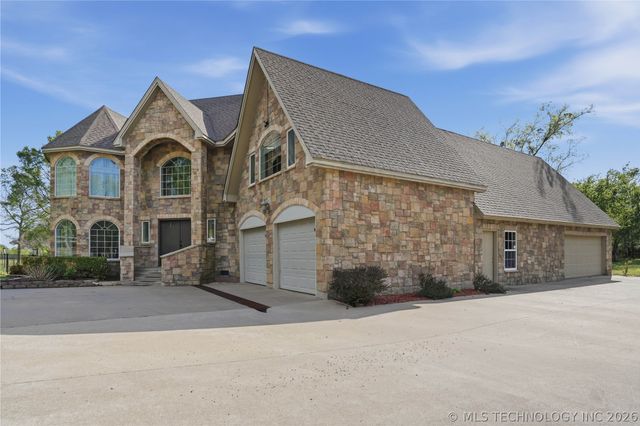 73845 S 328 Way, Wagoner, OK 74467