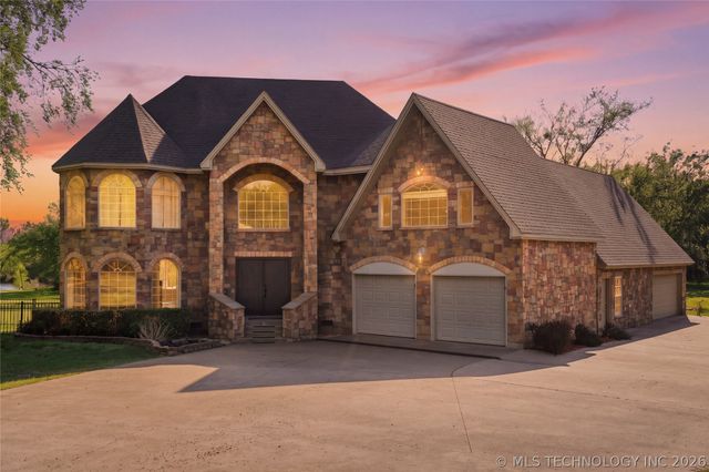 73845 S 328 Way, Wagoner, OK 74467