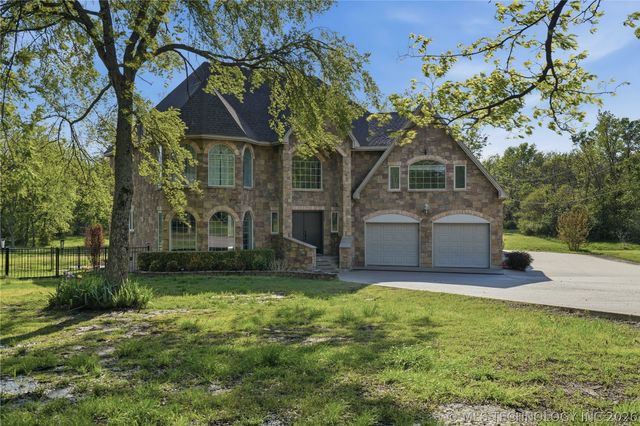 73845 S 328 Way, Wagoner, OK 74467