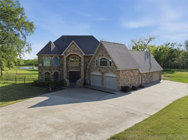 73845 S 328 Way, Wagoner, OK 74467