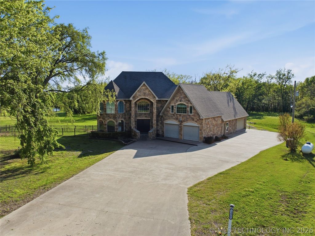 73845 S 328 Way, Wagoner, OK 74467