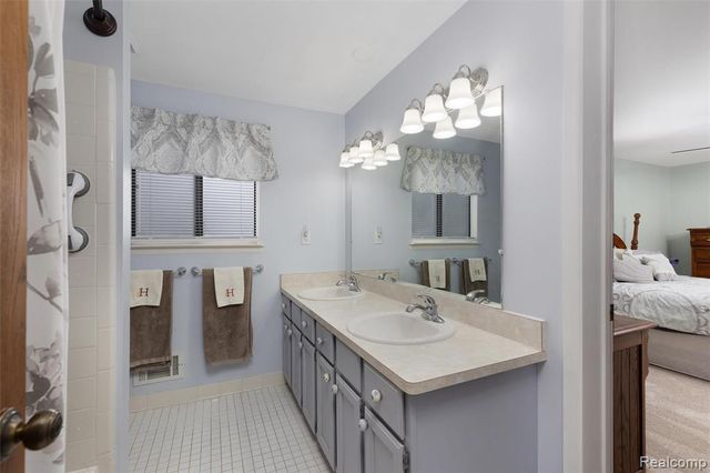 5695 Caren Drive, Ypsilanti, MI 48197