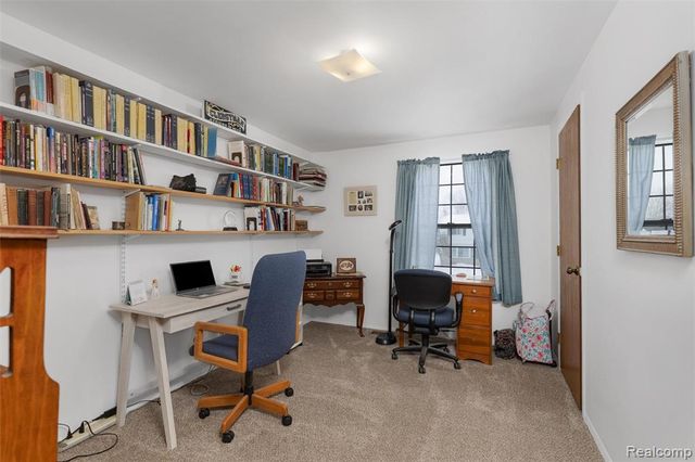 5695 Caren Drive, Ypsilanti, MI 48197