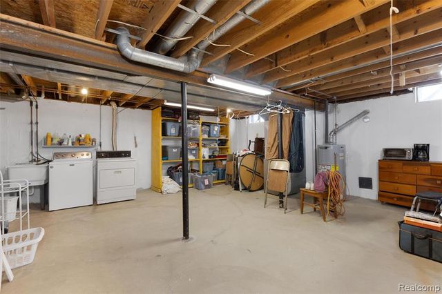 5695 Caren Drive, Ypsilanti, MI 48197