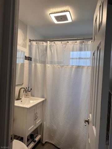 174 Leonard Place, North Arlington Boro, NJ 07031