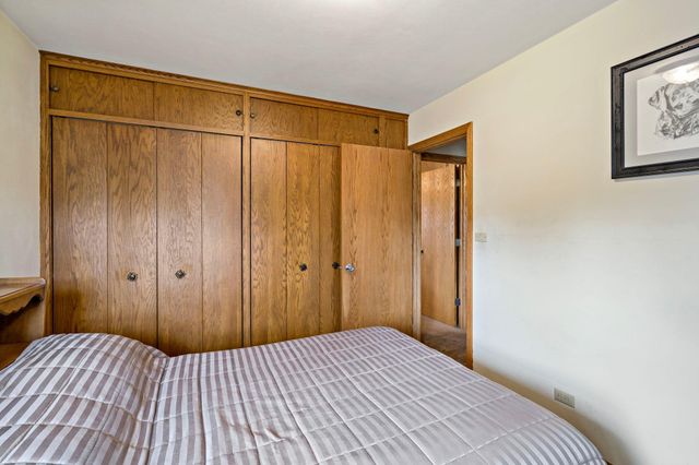 1552 Hoyt Avenue E, Saint Paul, MN 55106