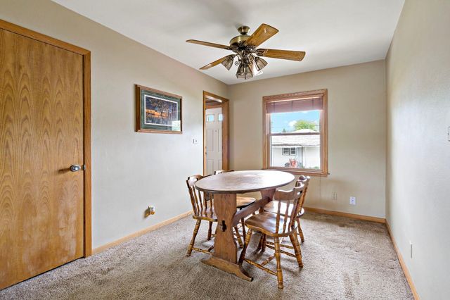 1552 Hoyt Avenue E, Saint Paul, MN 55106