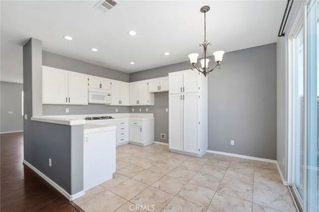 12962 Tehachapi Street, Hesperia, CA 92344