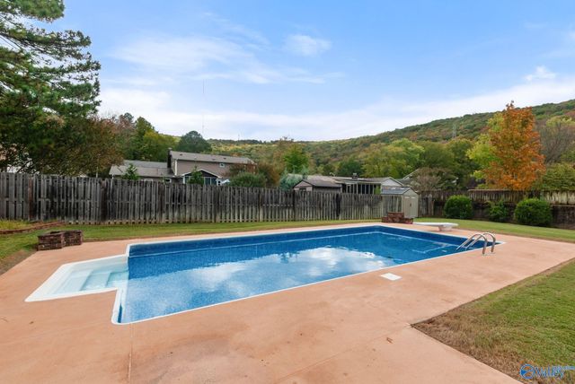 9411 SE Ojay Drive, Huntsville, AL 35803