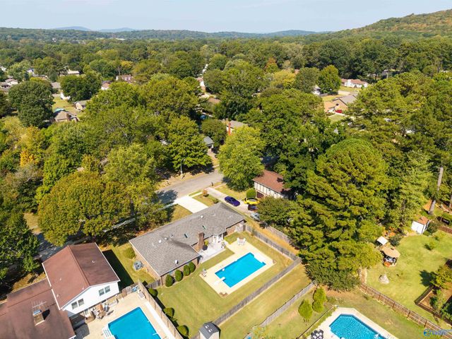 9411 SE Ojay Drive, Huntsville, AL 35803