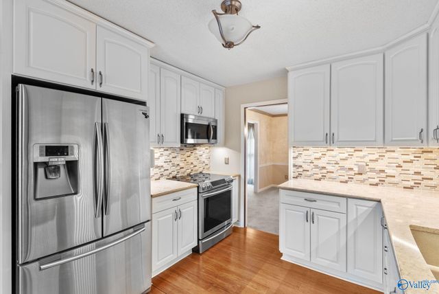 9411 SE Ojay Drive, Huntsville, AL 35803