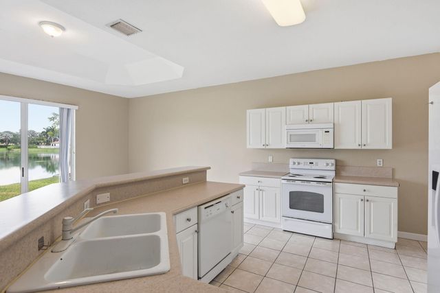 1412 NE 40th Avenue, Homestead, FL 33033