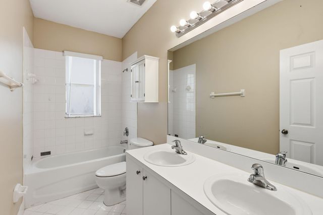 1412 NE 40th Avenue, Homestead, FL 33033