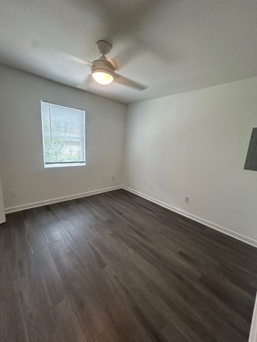 321 E 8th Street 108, Dallas, TX 75203