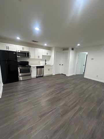 321 E 8th Street 108, Dallas, TX 75203