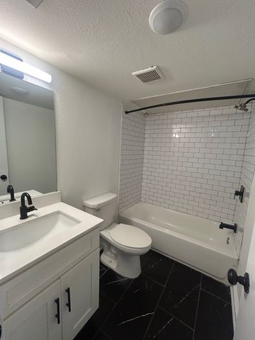 321 E 8th Street 108, Dallas, TX 75203