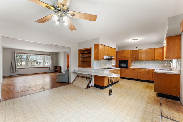 8626 Christopher Drive, St. John, IN 46373