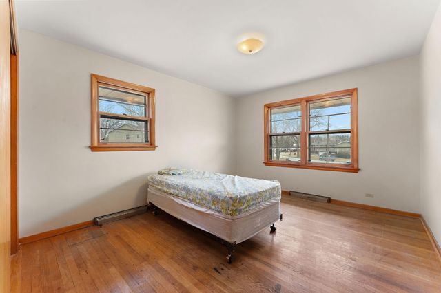 8626 Christopher Drive, St. John, IN 46373