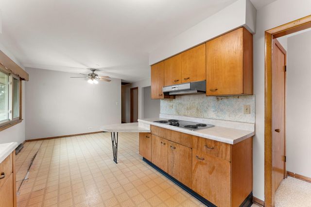 8626 Christopher Drive, St. John, IN 46373