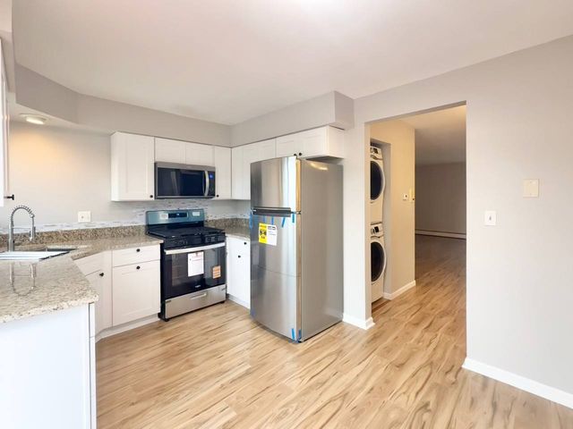 386 Echo Lane 3, Aurora, IL 60504