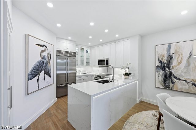 365 5th AVE S 306, Naples, FL 34102