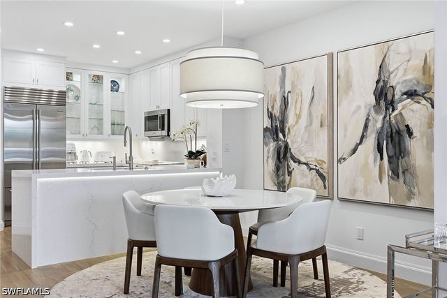 365 5th AVE S 306, Naples, FL 34102