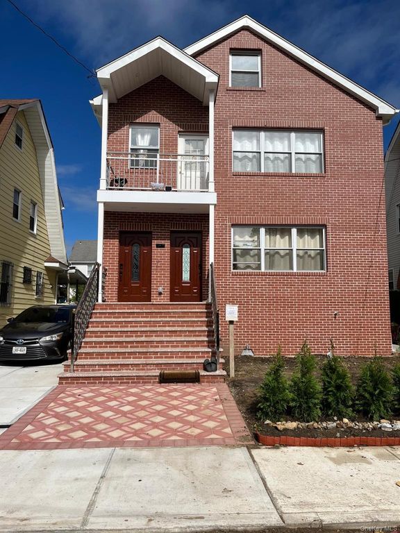 165-19 Chapin Court, Jamaica, NY 11432 — exterior
