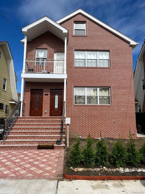 165-19 Chapin Court, Jamaica, NY 11432 — photo 2