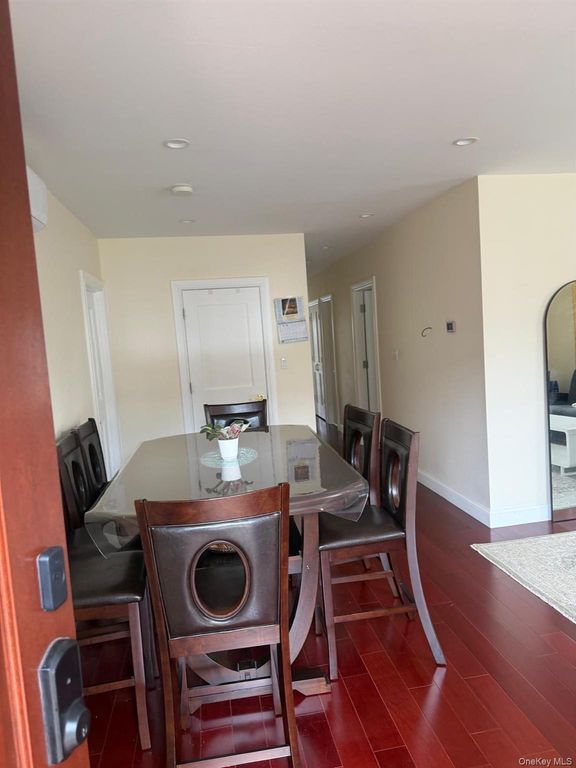 165-19 Chapin Court, Jamaica, NY 11432 — photo 4