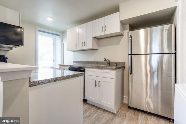 450 GERMANTOWN PIKE, Lafayette Hill, PA 19444