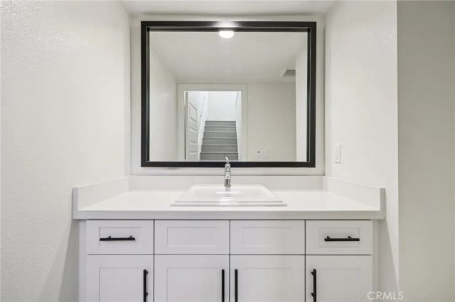 19531 W Cardigan Drive, Northridge, CA 91324