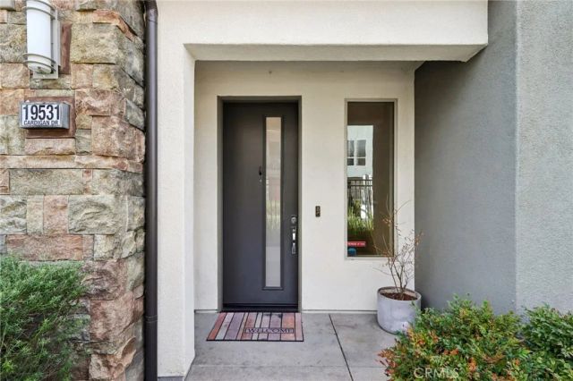 19531 W Cardigan Drive, Northridge, CA 91324