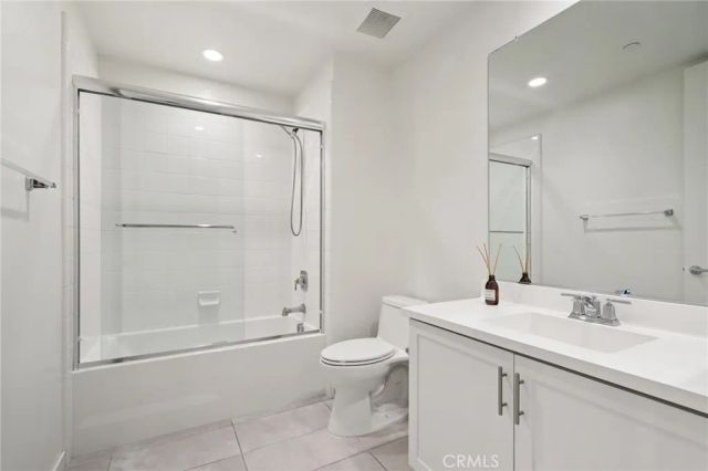 19531 W Cardigan Drive, Northridge, CA 91324