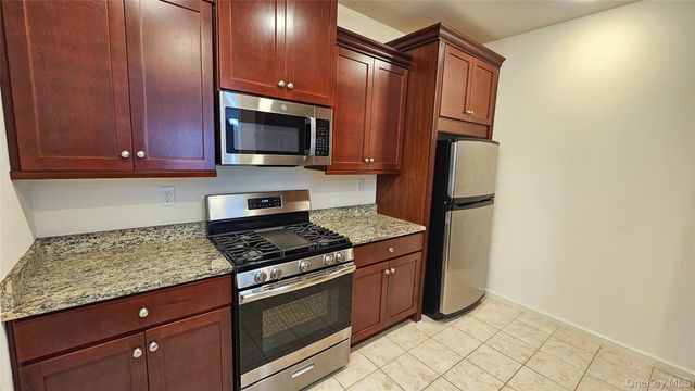 106 Canter Court, Goshen, NY 10924