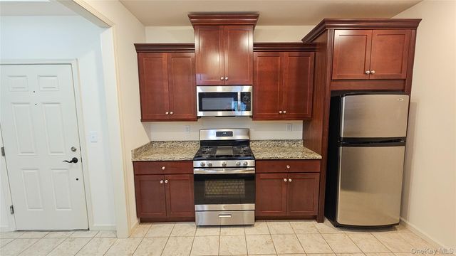 106 Canter Court, Goshen, NY 10924
